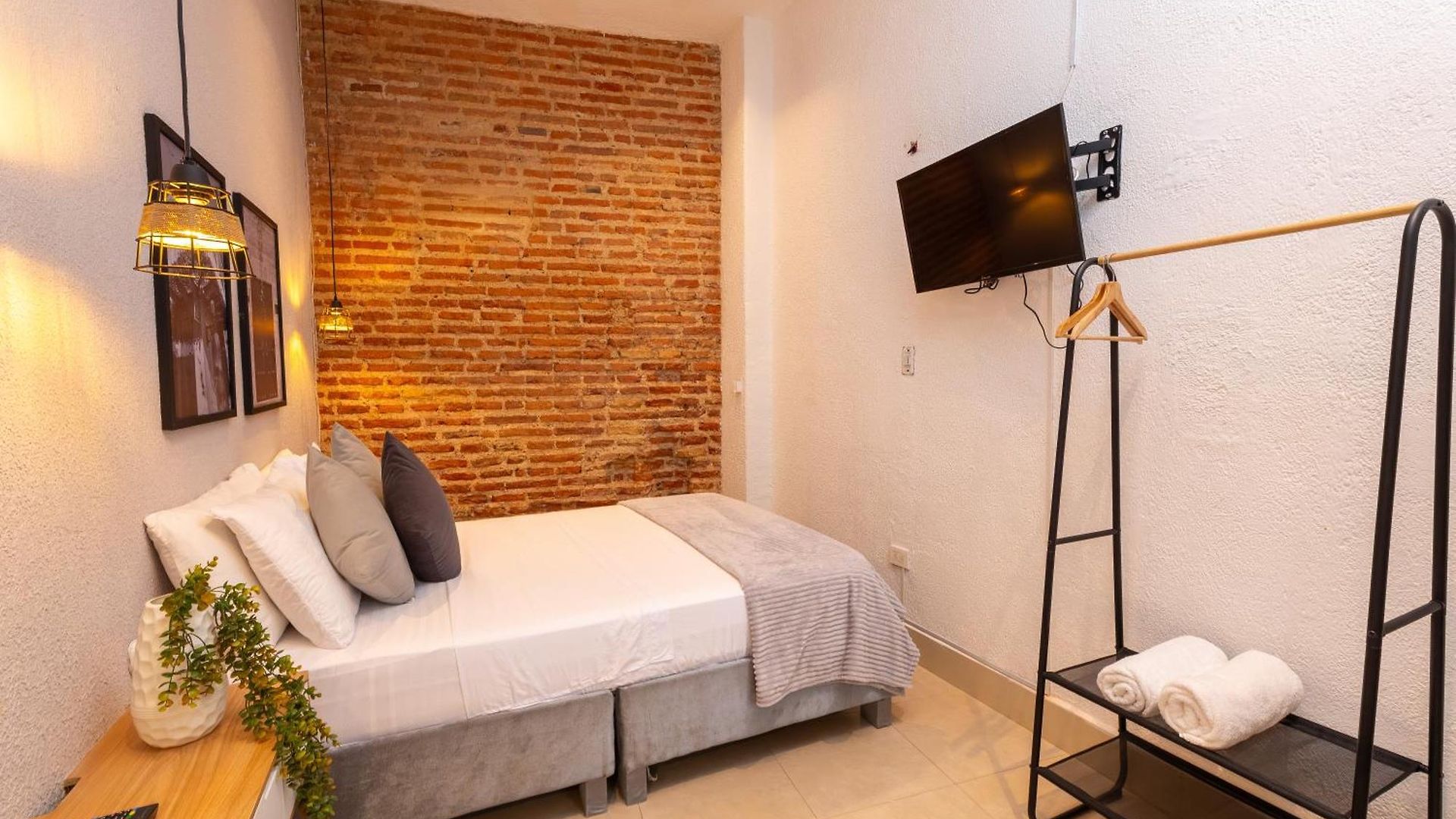 Casa Agena Hotel *